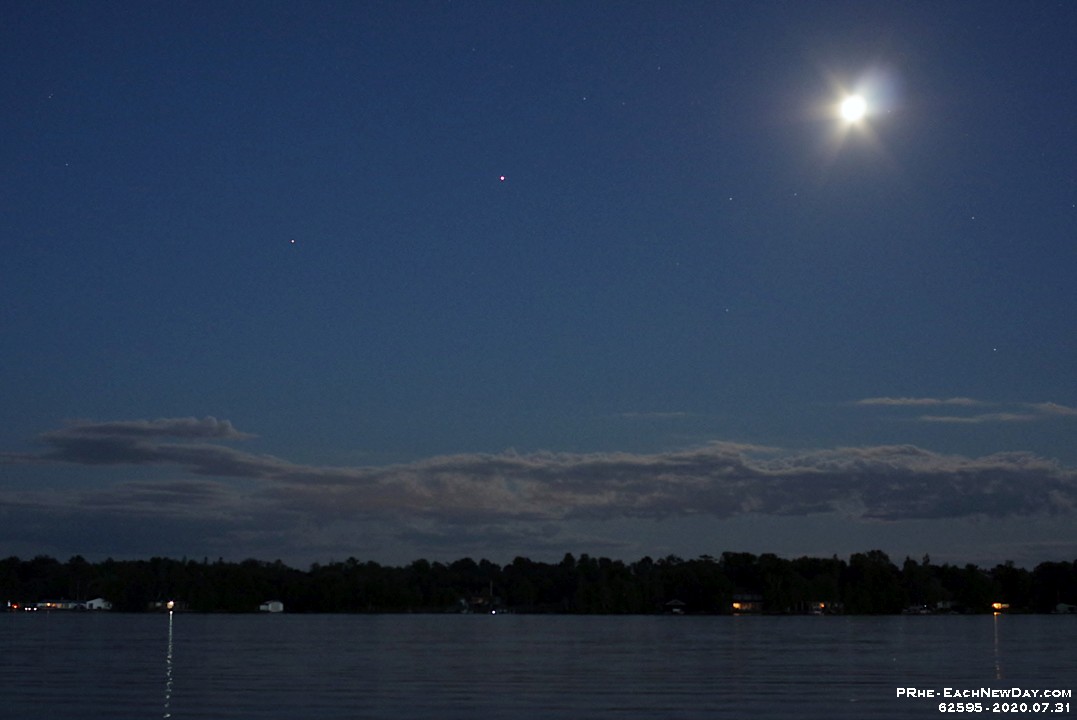 62595RoCrLeUsmNr - The Moon, Jupiter - Saturn over Sturgeon Lake